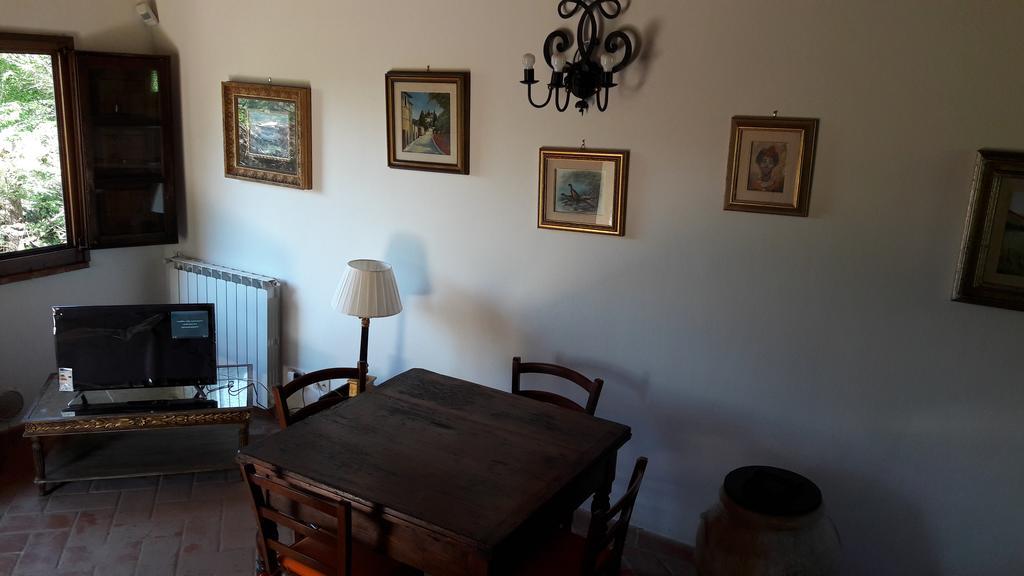 Residenza Il Platano Fortilizio Di Campiglia Rapolano Terme Extérieur photo